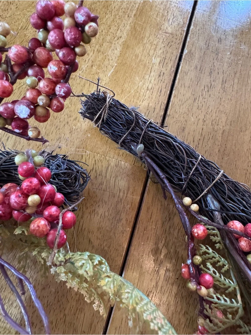 Rustic Autumn Pip Berry Swag Garland - Burgundy Faux Leaves & Berries